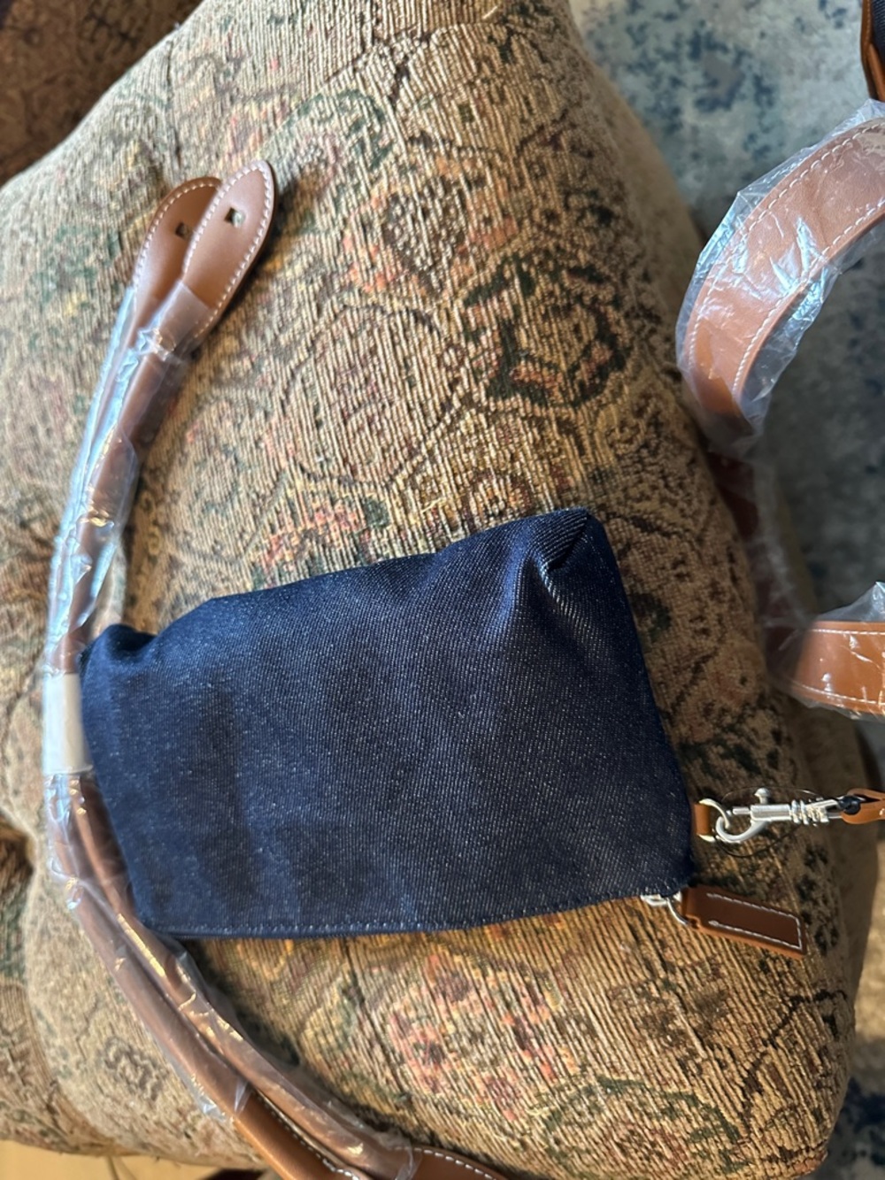 Vintage Etienne Aigner Navy and Brown Leather-Trim travel/ tote. NWTS - Picture 4 of 6